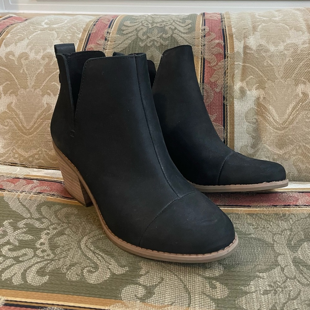 Toms Women's Everly Cutout Boots . Size 6.5 Women
N10-06 - Picture 1 of 8